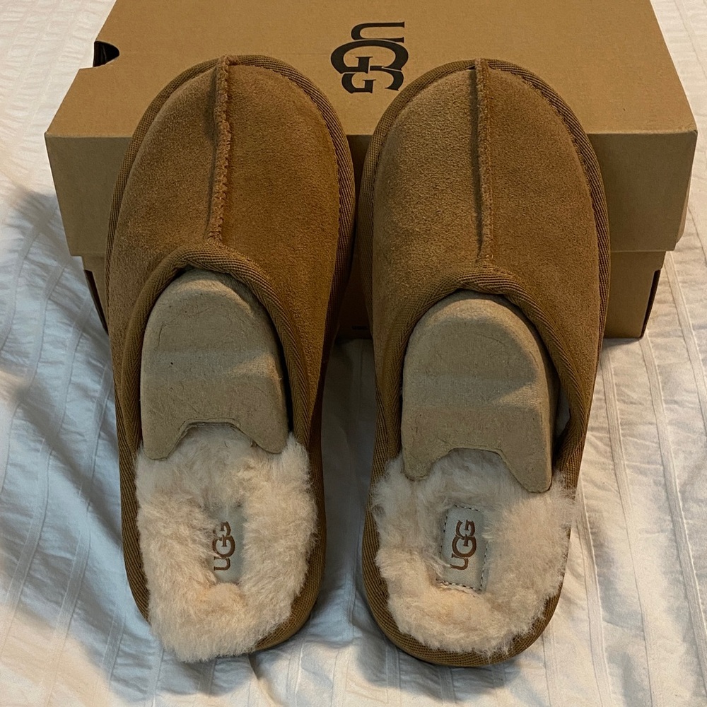 UGG Tan Keegan Suede Slippers with Plush Lining size Girls 2 NIB